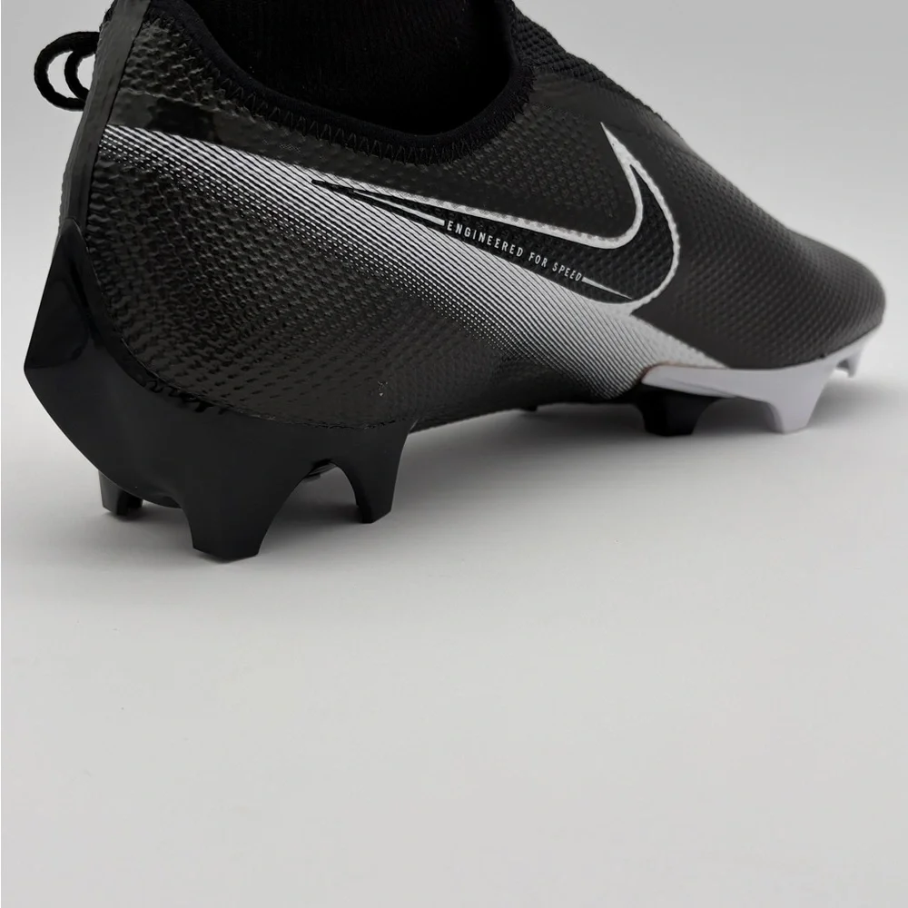 NWOT Men's Size 12 Black And White Nike Vapor Edge Pro 360 WD Football Cleats - Picture 8 of 14